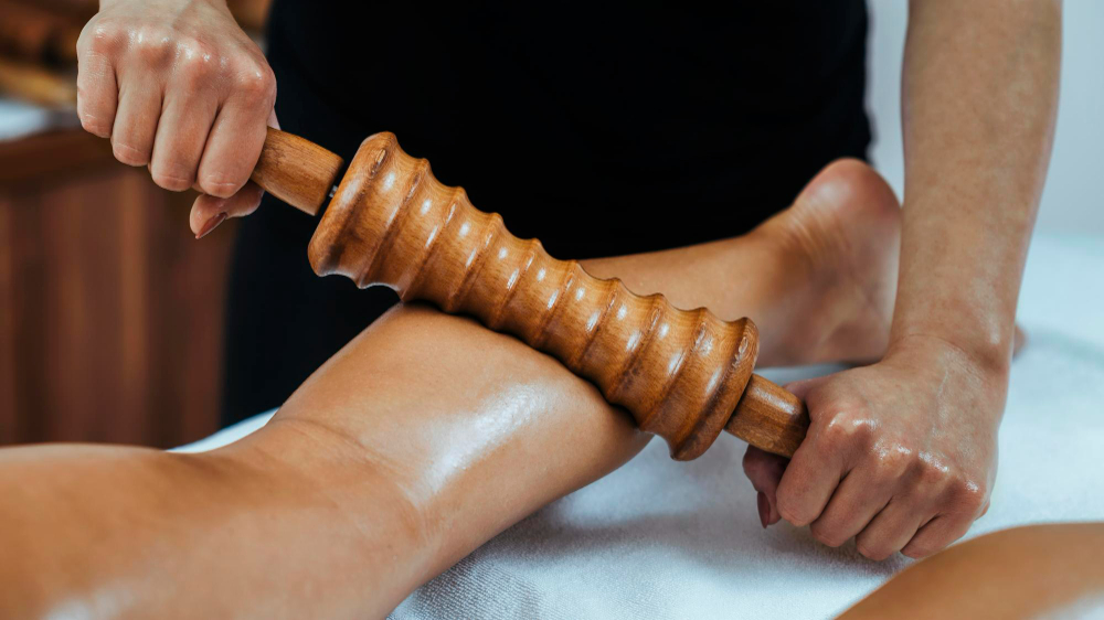 Wood Therapy vs Machine Body Sculpting