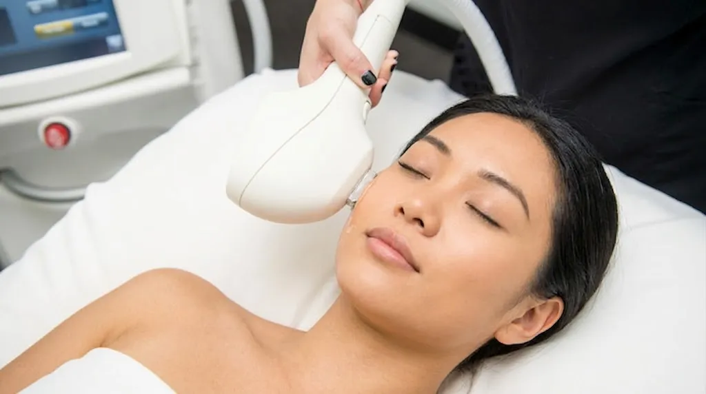 Venus Versa Skin Tightening Flatiron